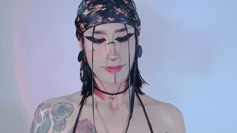     online show from 06-22-26, 12:45
