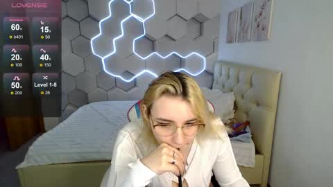 aliicemeow online show from 05-07-26, 09:03