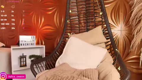 Alicie online show from 01-20-25, 02:01