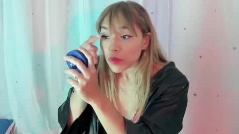 Snapshot of aliissa_moree chatting on 10-18-25, 08:09 aliissa moree online show from 10-18-25, 08:09