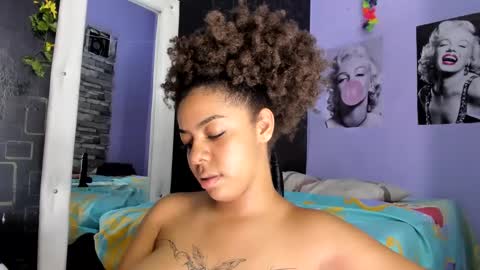 Snapshot of alika01_ chatting on 01-05-25, 04:38 alika online show from 01-05-25, 04:38