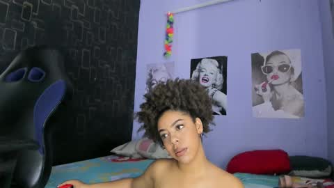 Snapshot of alika01_ chatting on 01-06-25, 07:35 alika online show from 01-06-25, 07:35