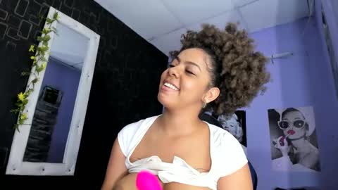 Snapshot of alika01_ chatting on 01-13-25, 11:27 alika online show from 01-13-25, 11:27