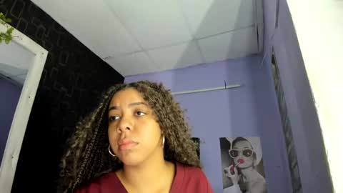 Snapshot of alika01_ chatting on 01-23-25, 01:02 alika online show from 01-23-25, 01:02