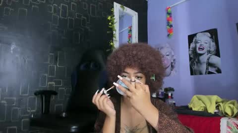 Snapshot of alika01_ chatting on 02-06-25, 01:54 alika online show from 02-06-25, 01:54