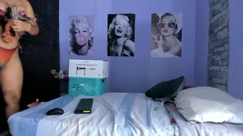 Snapshot of alika01_ chatting on 02-17-25, 08:36 alika online show from 02-17-25, 08:36