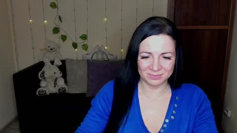 Alika online show from 12-18-24, 12:40
