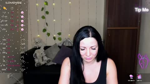 Alika online show from 01-24-25, 04:39