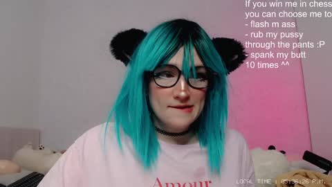 Snapshot of alikaful chatting on 01-06-25, 02:36 Alika online show from 01-06-25, 02:36