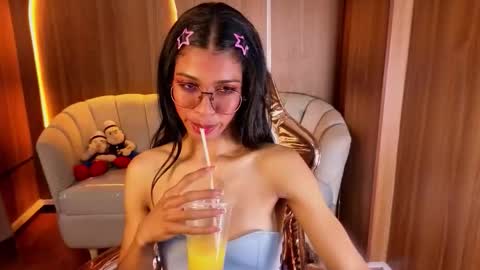 alina_b_ online show from 03-17-26, 08:23