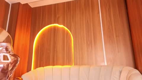 alina_b_ online show from 06-14-26, 01:36