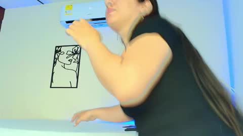 Snapshot of alina_heart_ chatting on 10-23-25, 12:15 ALINA online show from 10-23-25, 12:15