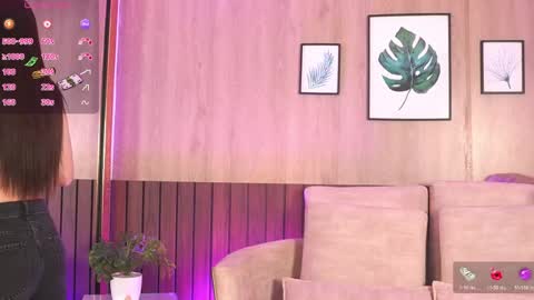 Snapshot of alinabennet chatting on 06-03-26, 11:35 Alina Bennet online show from 06-03-26, 11:35