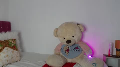 lili online show from 12-11-24, 01:15