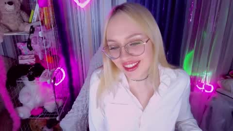 Snapshot of alinaocean chatting on 04-22-26, 05:36 alinaocean online show from 04-22-26, 05:36