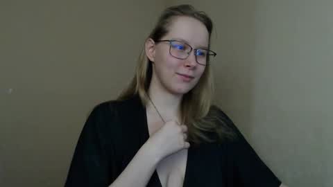 Snapshot of alinasei chatting on 02-10-26, 09:08 alinasei online show from 02-10-26, 09:08