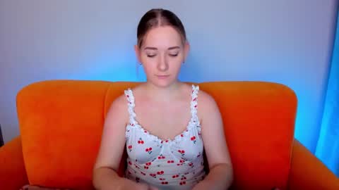 Snapshot of alinawise chatting on 01-21-25, 01:50 alinawise online show from 01-21-25, 01:50