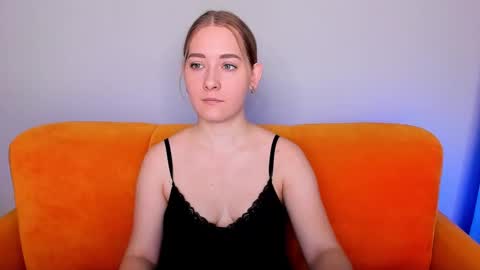 Snapshot of alinawise chatting on 01-25-25, 01:21 alinawise online show from 01-25-25, 01:21