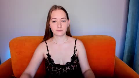 Snapshot of alinawise chatting on 02-10-25, 01:14 alinawise online show from 02-10-25, 01:14