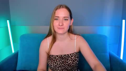 Snapshot of alinawise chatting on 02-21-25, 07:45 alinawise online show from 02-21-25, 07:45