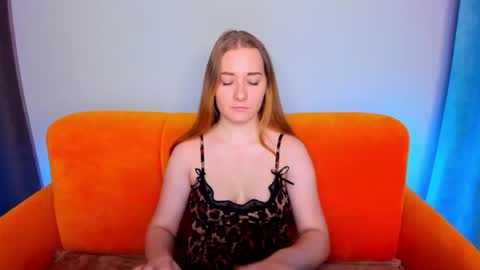 Snapshot of alinawise chatting on 03-10-25, 04:07 alinawise online show from 03-10-25, 04:07