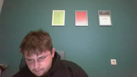 Snapshot of aliprcalica1 chatting on 10-28-25, 01:42 Chris online show from 10-28-25, 01:42