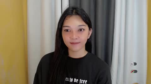 Snapshot of alisa_kiss_ chatting on 01-19-25, 01:33 Shanti xhey online show from 01-19-25, 01:33