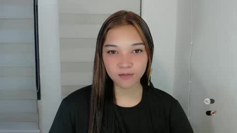 Snapshot of alisa_kiss_ chatting on 02-06-25, 06:29 Shanti xhey online show from 02-06-25, 06:29