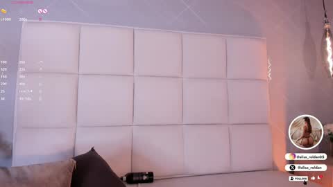 Snapshot of alisa_roldan chatting on 01-08-25, 05:59 online show from 01-08-25, 05:59