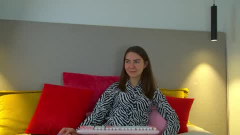 Alisa online show from 05-08-26, 06:41