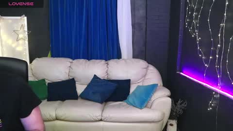 Snapshot of alisaaleks chatting on 01-25-25, 05:51 Alisa Aleks online show from 01-25-25, 05:51