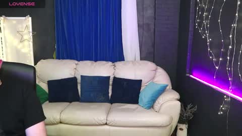 Snapshot of alisaaleks chatting on 02-03-25, 10:00 Alisa Aleks online show from 02-03-25, 10:00