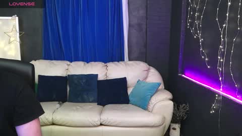 Snapshot of alisaaleks chatting on 02-15-25, 03:06 Alisa Aleks online show from 02-15-25, 03:06