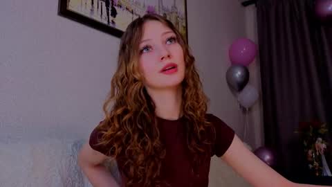 Snapshot of alisavine chatting on 04-23-26, 07:05 Alisa online show from 04-23-26, 07:05