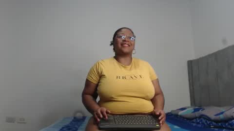 Snapshot of alisha_charm1 chatting on 02-02-26, 01:21 Alisha charm1 online show from 02-02-26, 01:21