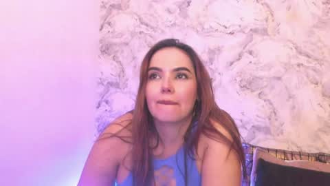 Snapshot of alisha_indira_ chatting on 12-20-24, 04:09 Andrea online show from 12-20-24, 04:09