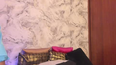 Snapshot of alisha_indira_ chatting on 01-28-25, 05:32 Andrea online show from 01-28-25, 05:32