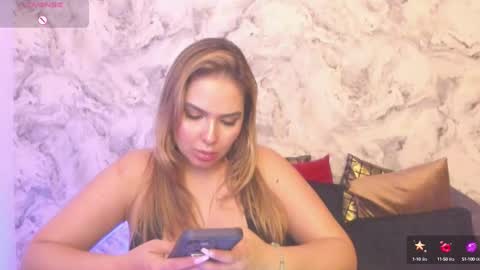 Snapshot of alisha_indira_ chatting on 02-26-25, 03:42 Andrea online show from 02-26-25, 03:42