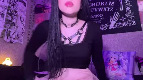 Snapshot of alisha_sky_ chatting on 05-25-26, 08:31 alisha_sky_ online show from 05-25-26, 08:31