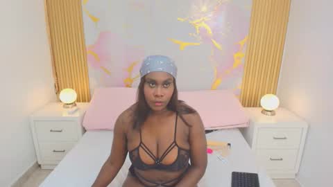 Snapshot of alishadixon chatting on 09-24-25, 12:30 Alisha online show from 09-24-25, 12:30