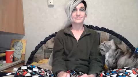 Alisha online show from 12-22-25, 09:06