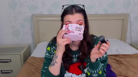 Snapshot of alishamurray chatting on 12-15-24, 05:20 Alina online show from 12-15-24, 05:20