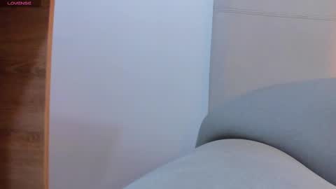 Snapshot of alishapalmer chatting on 02-11-25, 04:24 online show from 02-11-25, 04:24