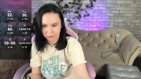 Alisia online show from 12-16-24, 05:43