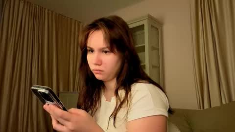 Alisia online show from 11-13-25, 08:13