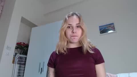 Snapshot of alismoona chatting on 02-26-26, 05:45 Alisa online show from 02-26-26, 05:45