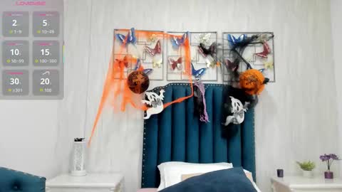 Alison online show from 10-31-25, 07:48