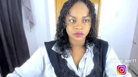 Snapshot of alison_ker chatting on 04-12-26, 09:03 Sofias house online show from 04-12-26, 09:03