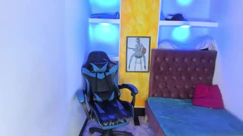 ALISON MOON online show from 11-21-25, 12:48