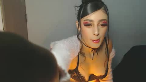 Snapshot of alison_squirts chatting on 03-20-26, 04:23 alison_squirts online show from 03-20-26, 04:23